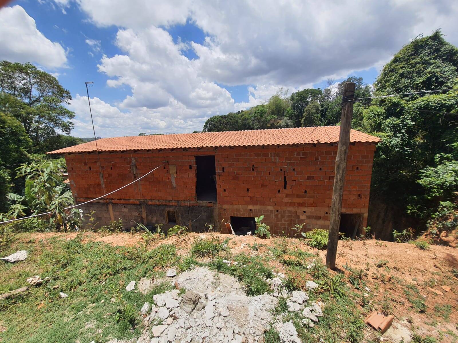 Fazenda à venda com 1 quarto, 200m² - Foto 3